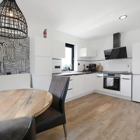 Apartment Design-apartment Mit Garten