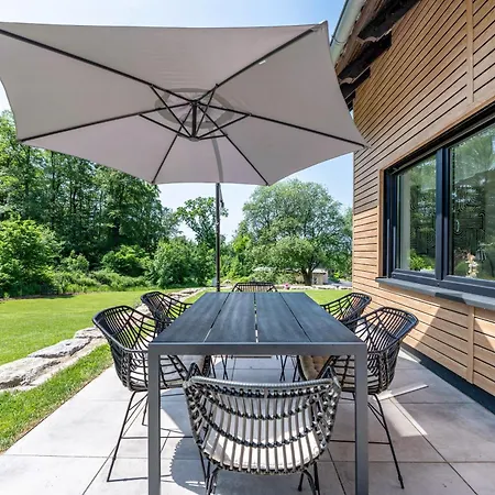 Design-apartment Mit Garten *