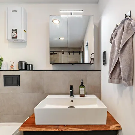 Design-apartment Mit Garten Langenbach bei Kirburg