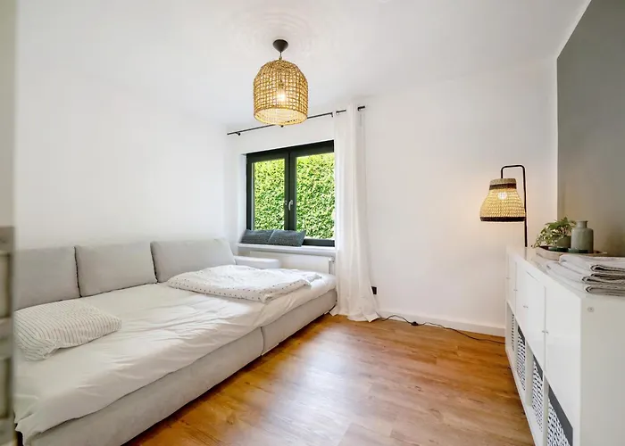 Design-apartment Mit Garten דירה