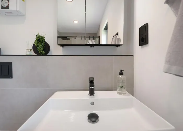 דירה Design-apartment Mit Garten *